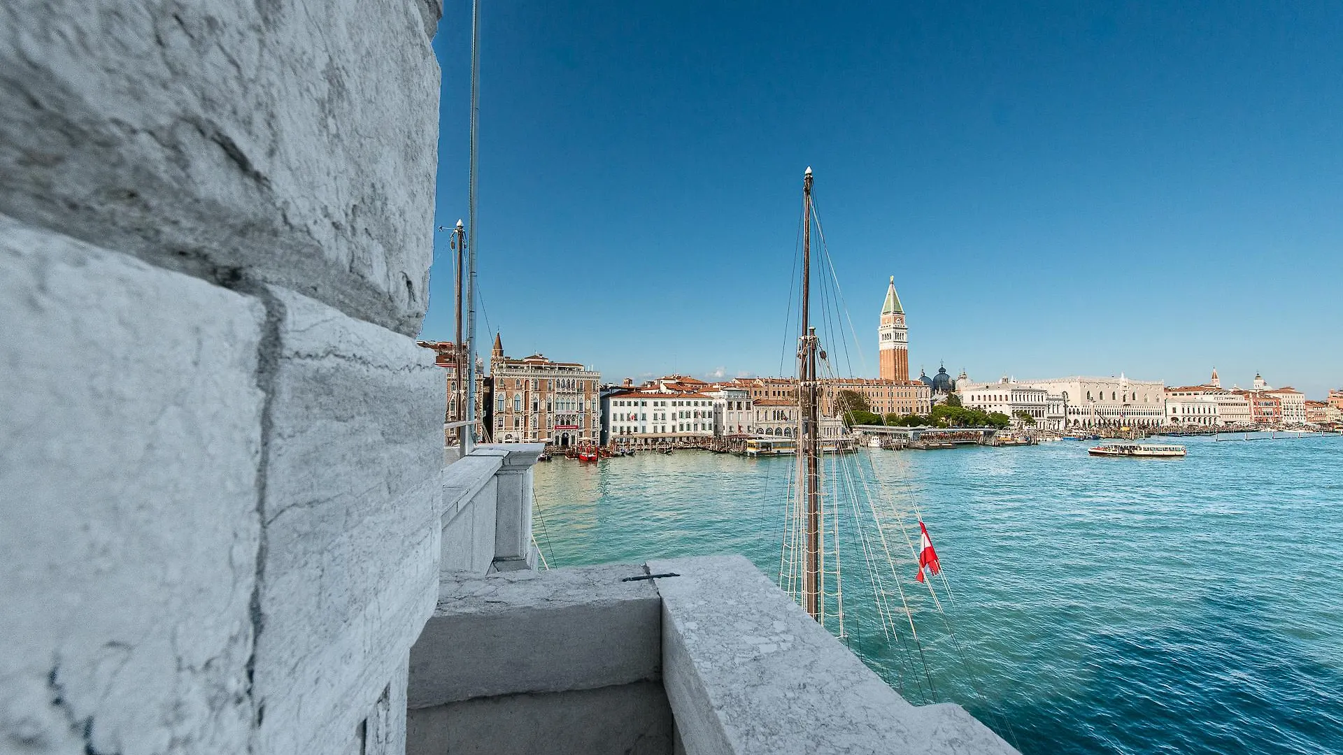 Monaco & Grand Canal Venezia Italia