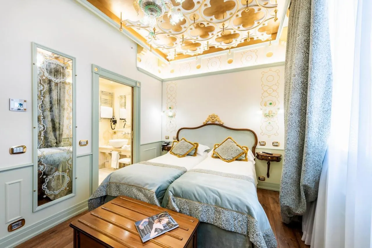 Hotel Monaco & Grand Canal Venice