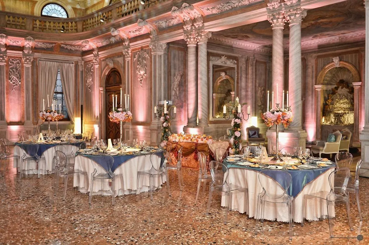 Monaco & Grand Canal Venice Hotel